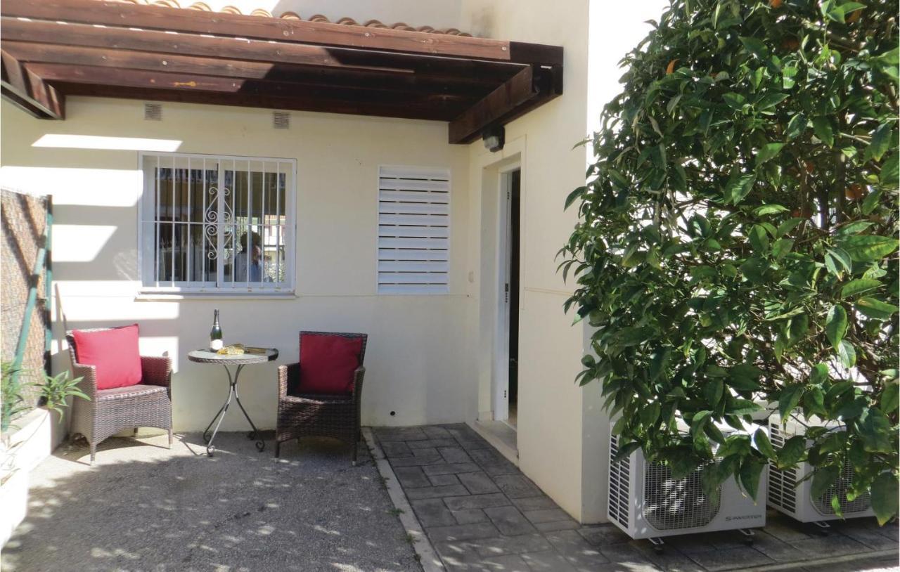 Nice Home In Ciudad Quesada With Kitchenette Ngoại thất bức ảnh